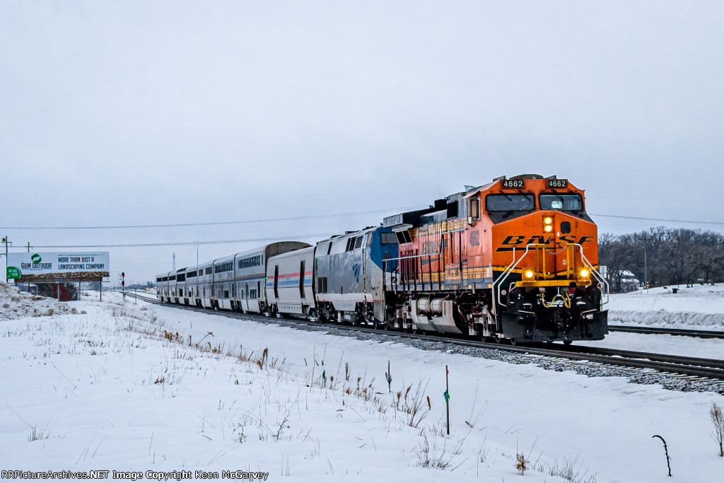 BNSF 4662 EAST